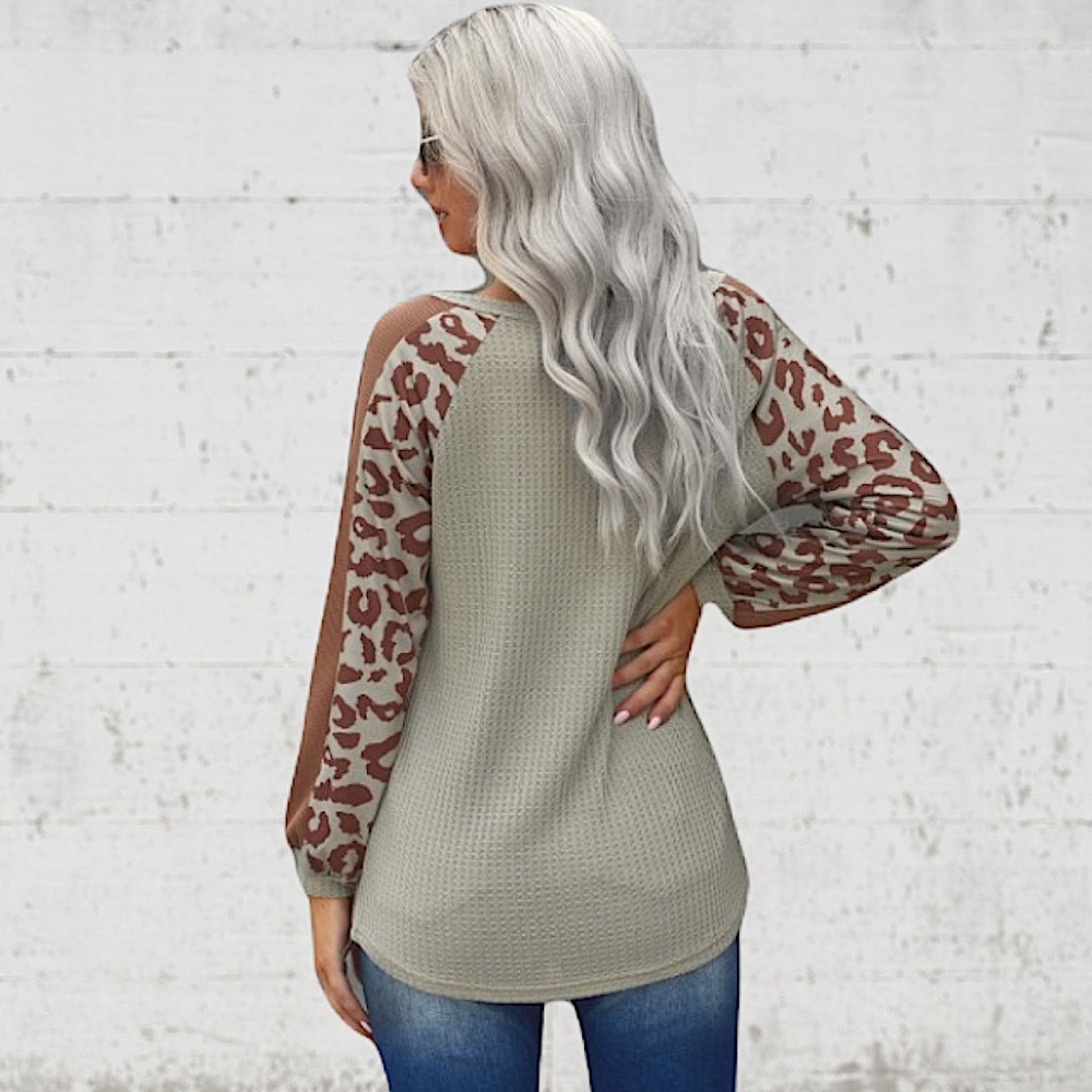 LEOPARD TOP - Picture 4 of 5